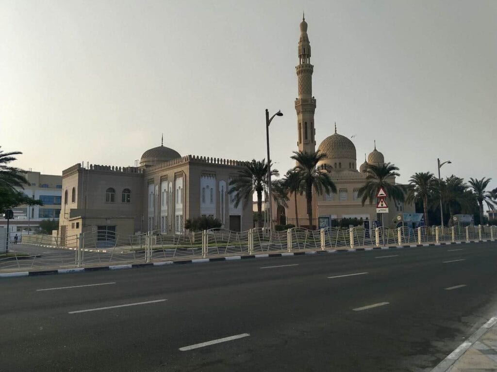 Rose Hotels Group - Jumeirah Mosque Full View