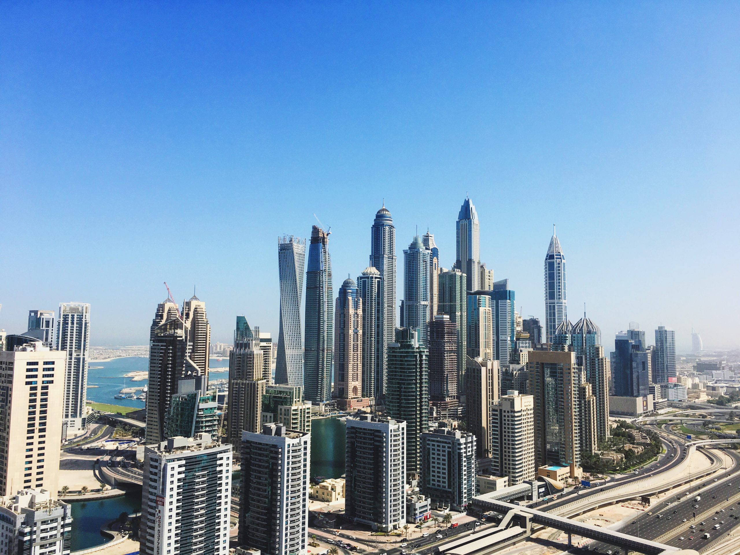 Rose Hotel Group Dubai Airshow Hotel Guide: Where to Stay, Metro Access and Getting Around 1 ubai Airshow aircraft Dubai skyline business hotel