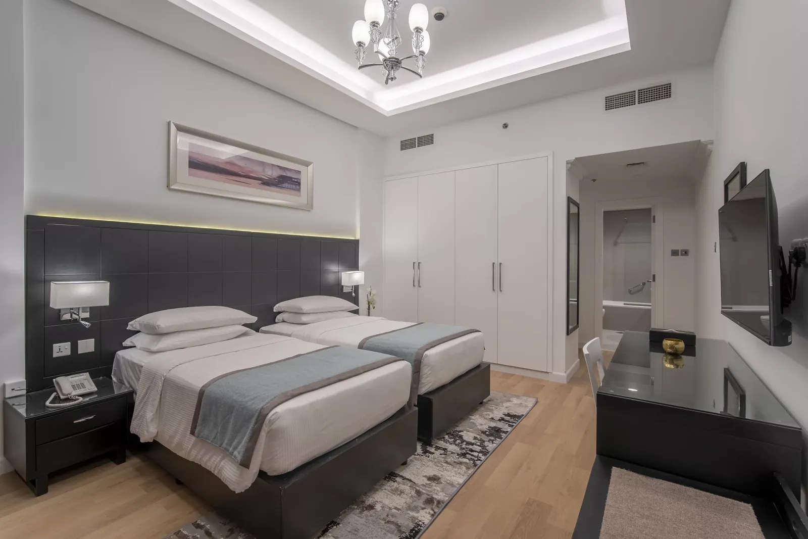 Rose Hotel Group 2 Bed Room Apartment with Balcony 5 DSC01693-HDR